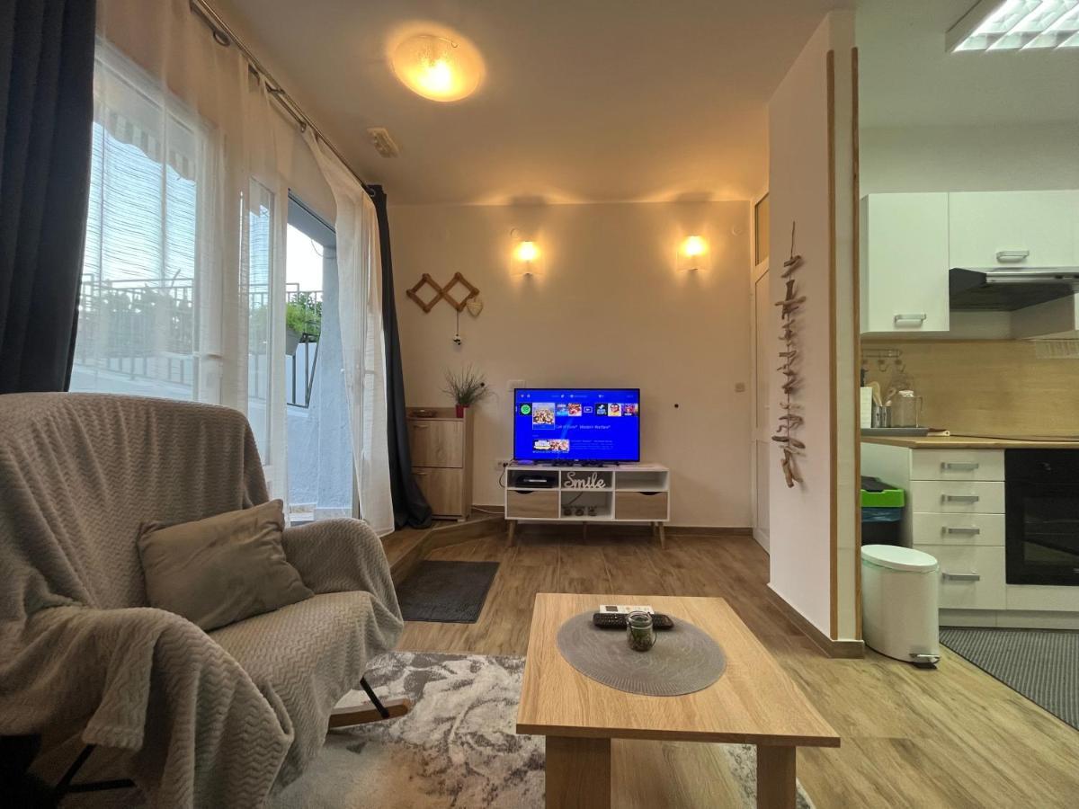 Buono Apartment *